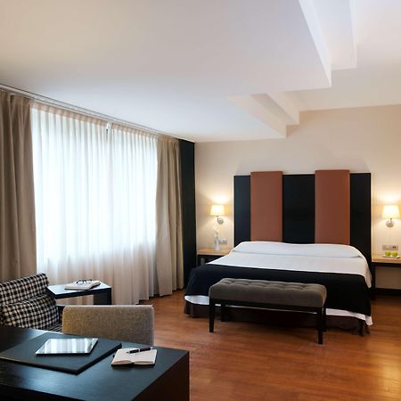 Nh Timisoara Hotel Ngoại thất bức ảnh
