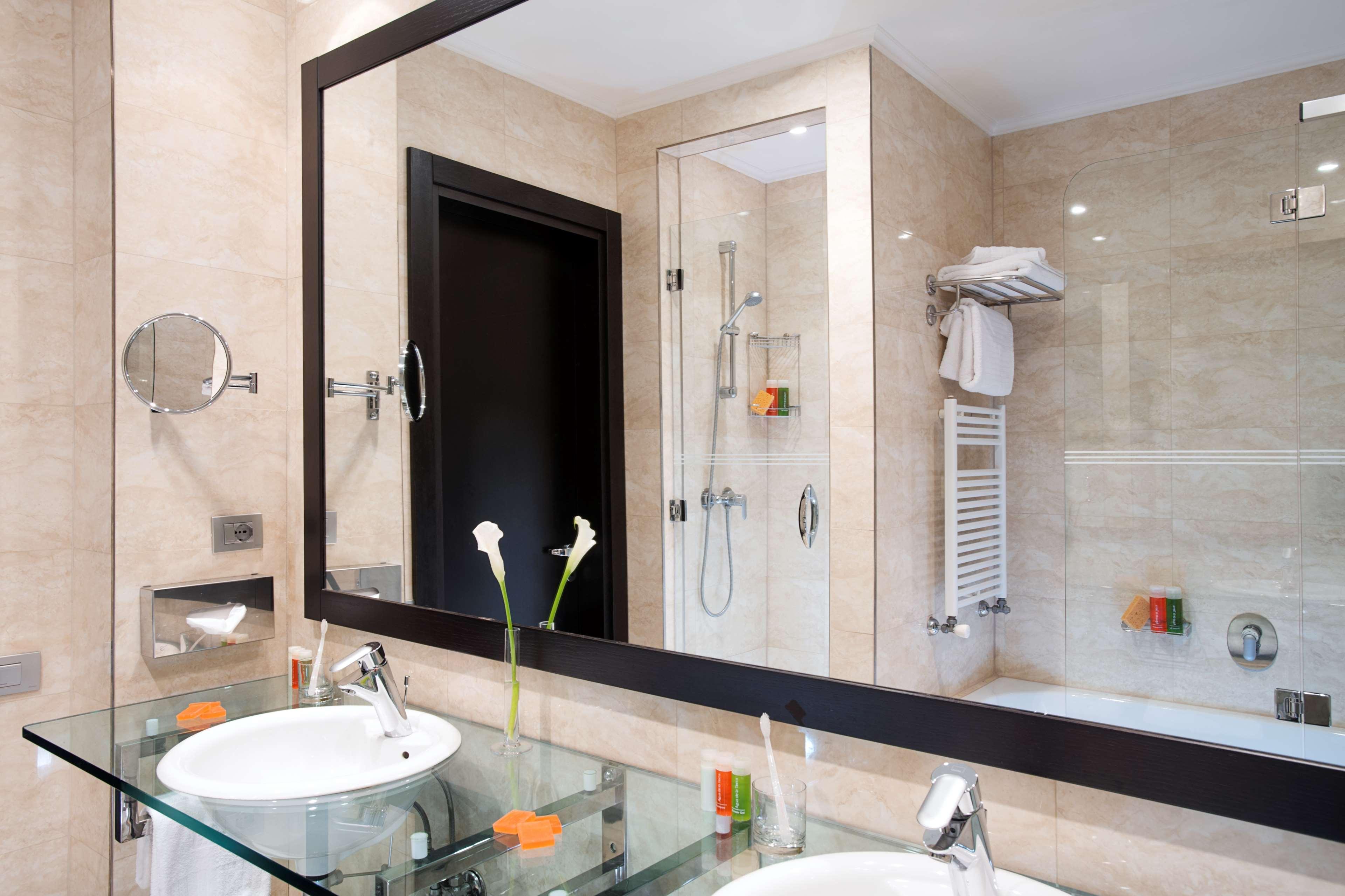 Nh Timisoara Hotel Ngoại thất bức ảnh
