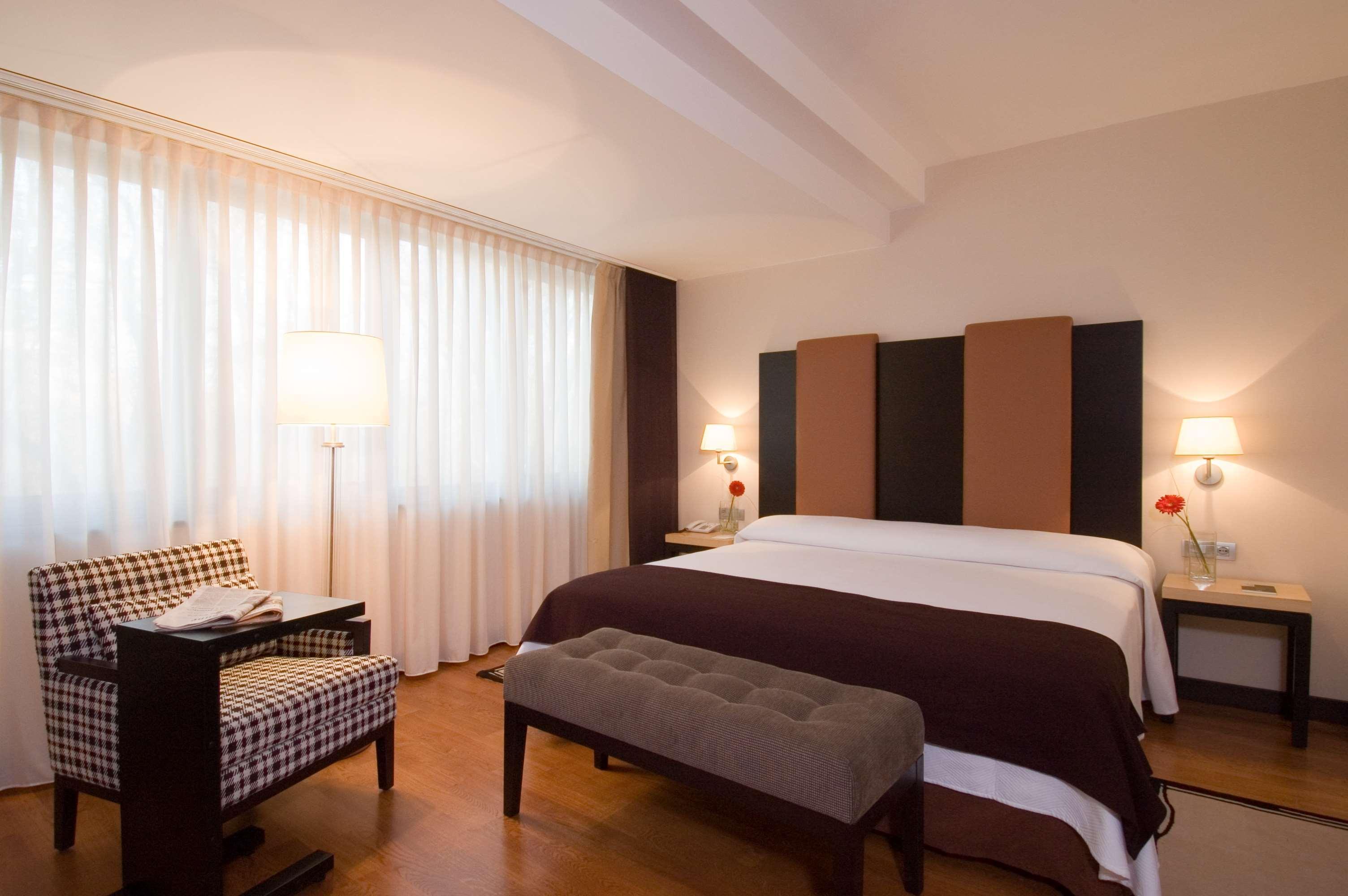 Nh Timisoara Hotel Ngoại thất bức ảnh