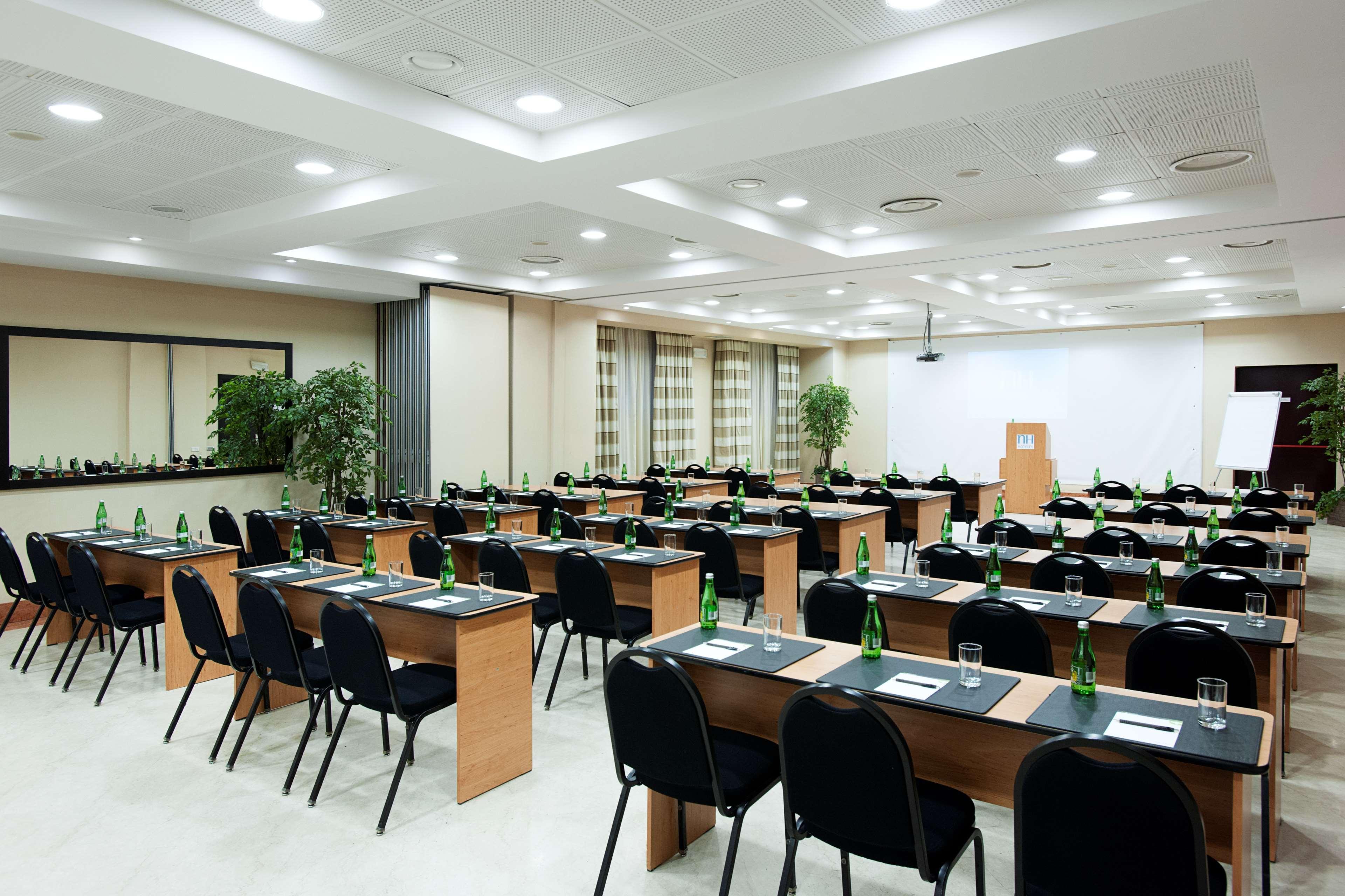 Nh Timisoara Hotel Ngoại thất bức ảnh