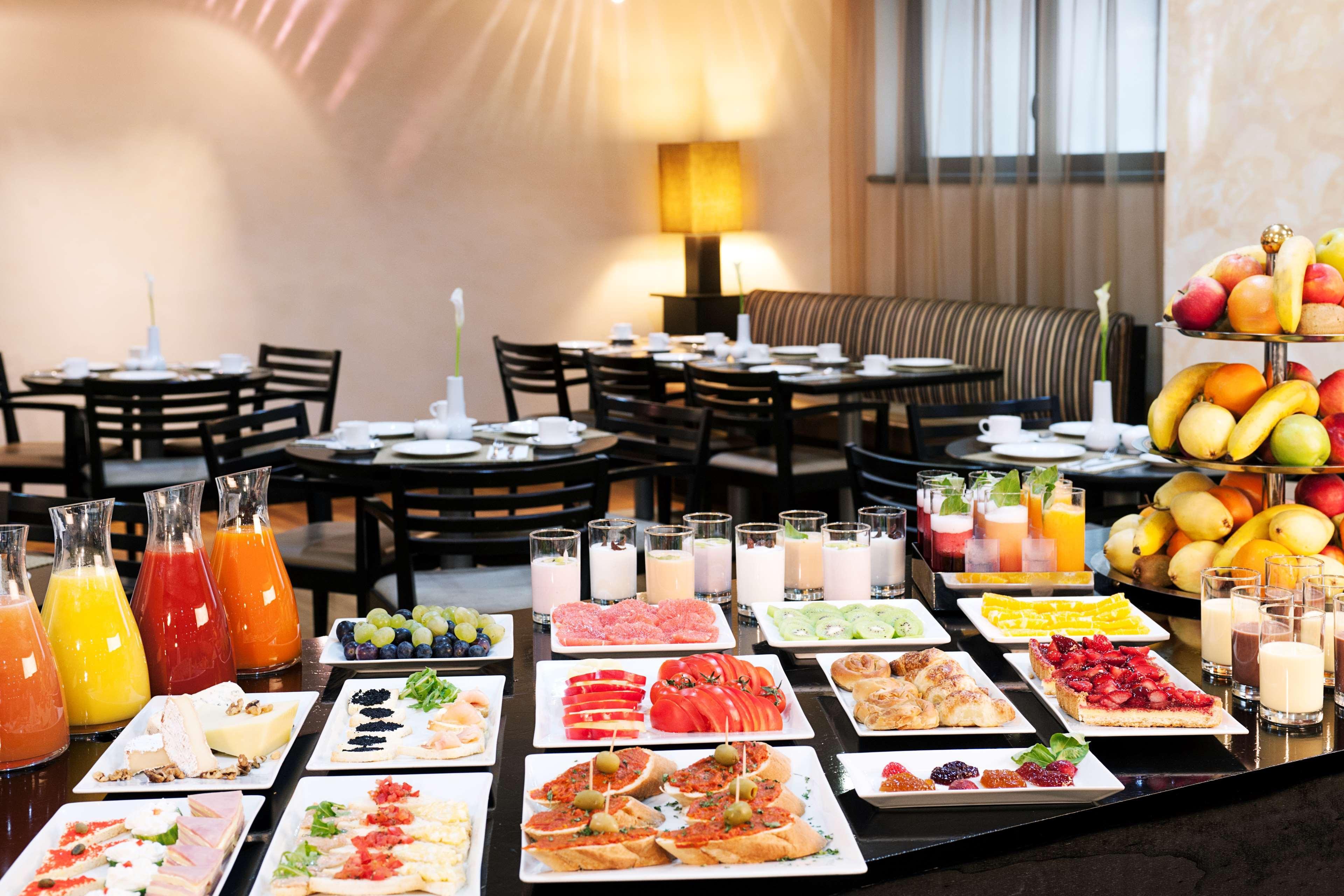 Nh Timisoara Hotel Ngoại thất bức ảnh