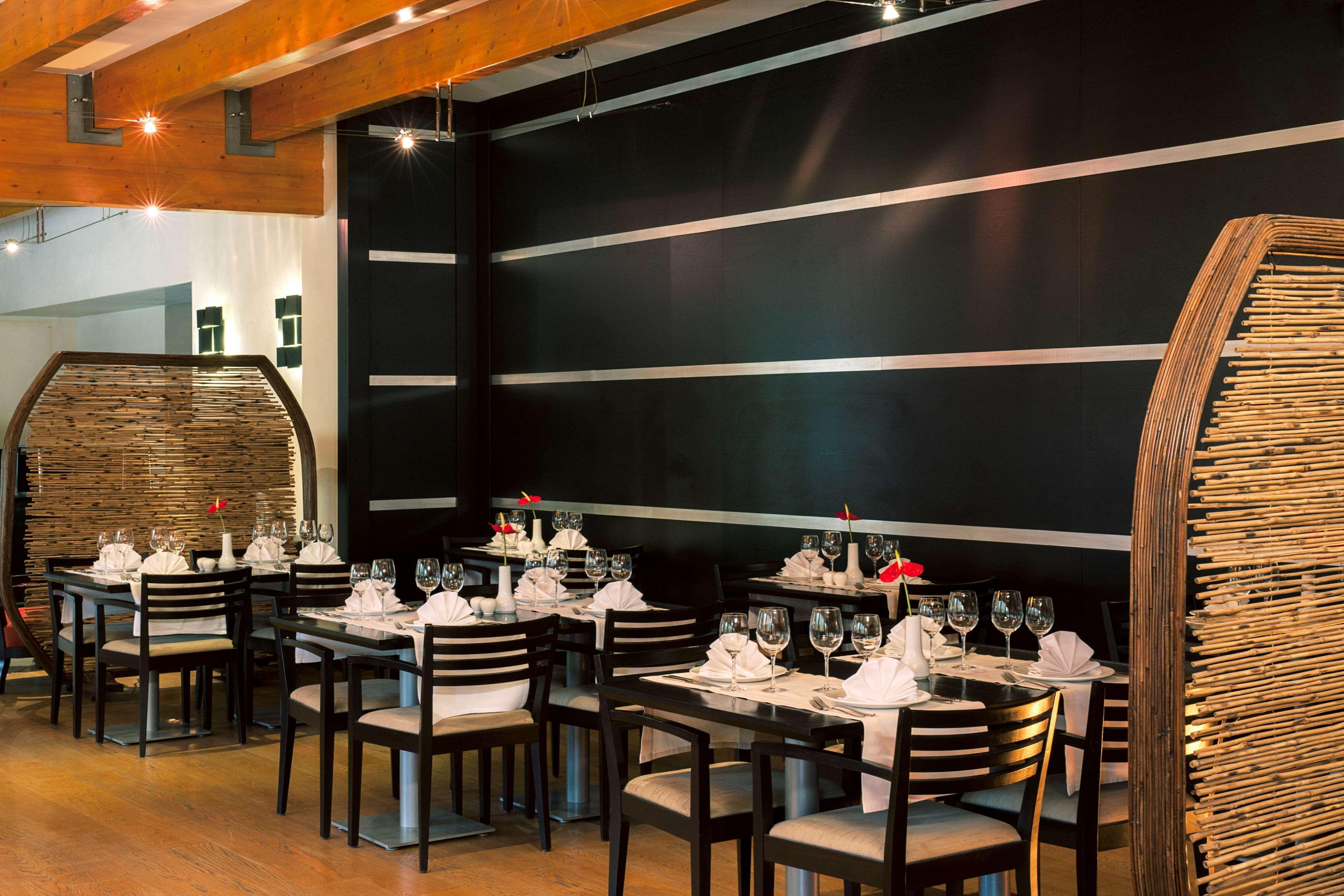 Nh Timisoara Hotel Ngoại thất bức ảnh